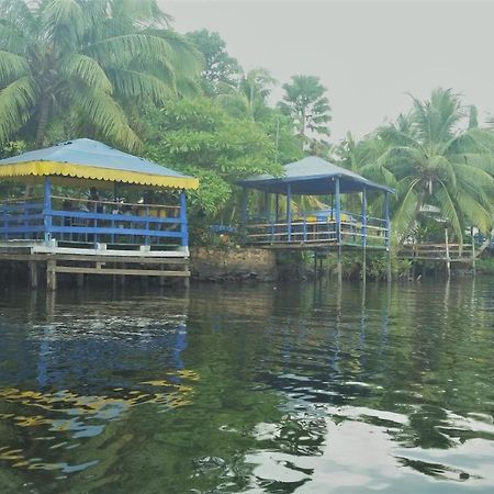 Aylos Bay Akosombo Exterior photo