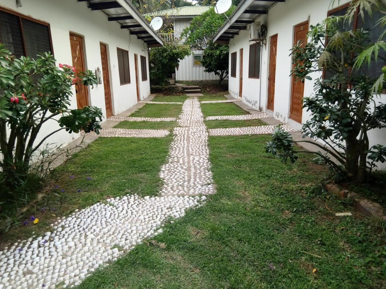 Aylos Bay Akosombo Exterior photo